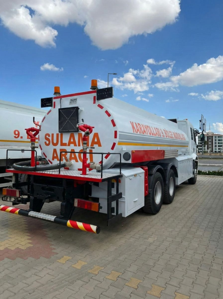 Su tankeri ve arazöz kiralama İzmir - Profesyonel su nakliyesi İzmir su tankeri kiralama - Krom tankerli arazöz sulama aracı